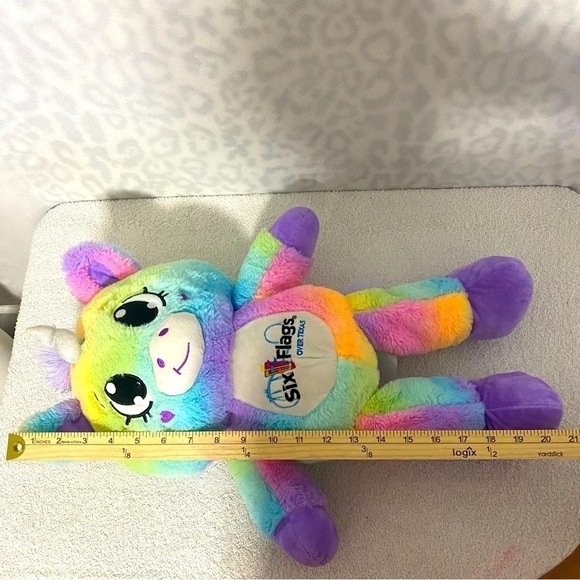 Fiesta Rainbow Sherbet Pastel Plush 21” Stuffed Animal SIX FLAG TEXAS Embroidery - Picture 7 of 7